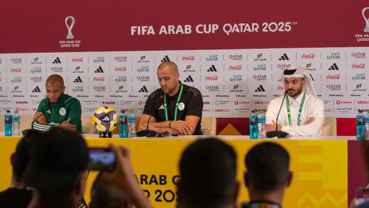 جانب من المؤتمر الصحفي