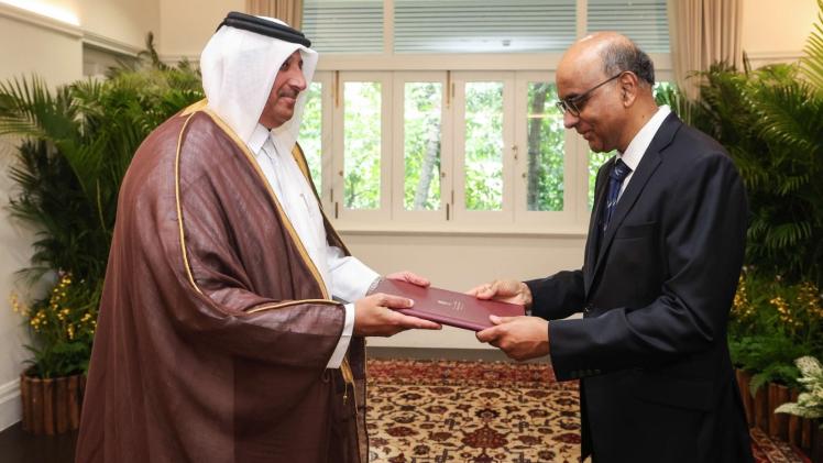 جانب من تسليم أوراق الاعتماد