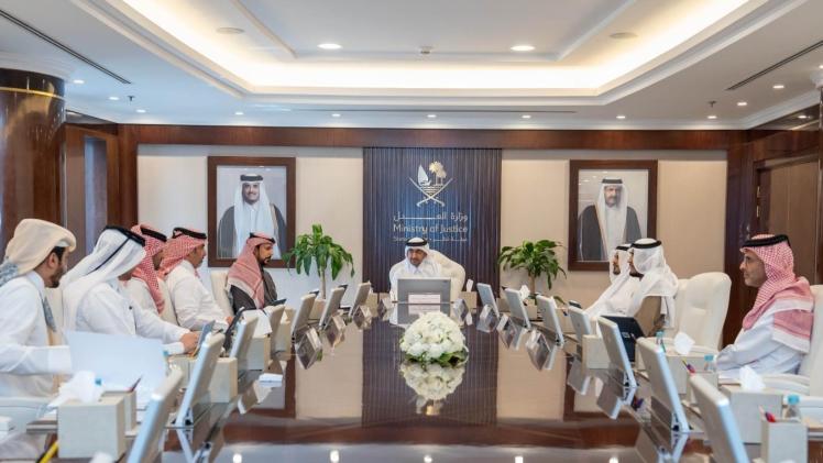 جانب من اجتماع اللجنة