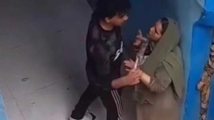 صورة مجتزأة من مقطع الفيديو المتداول