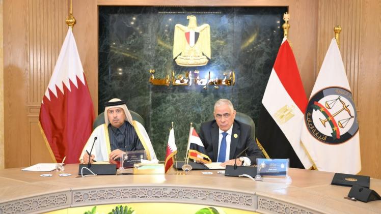 جانب من توقيع الاتفاقية