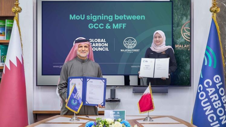 جانب من توقيع الاتفاية