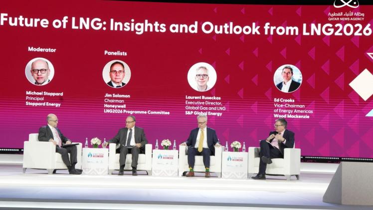 جانب من الجلسة الحوارية