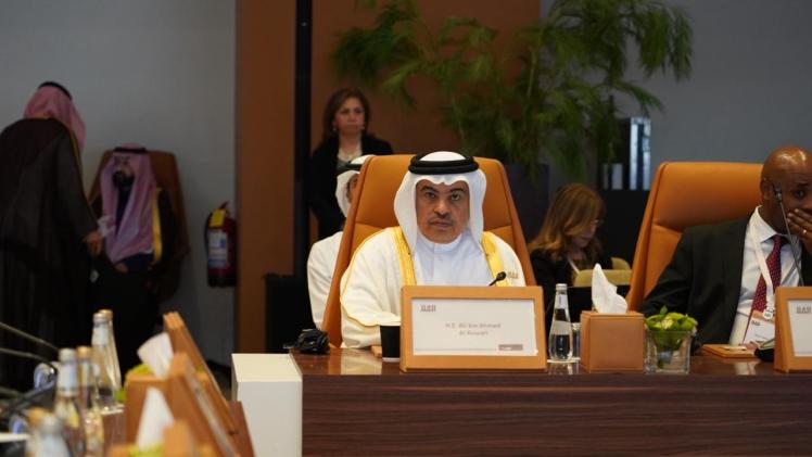 جانبب من مشاركة سعادة وزير المالية في الجلسة