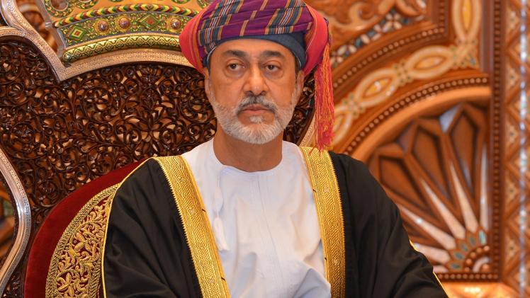 سلطان عمان السلطان هيثم بن طارق