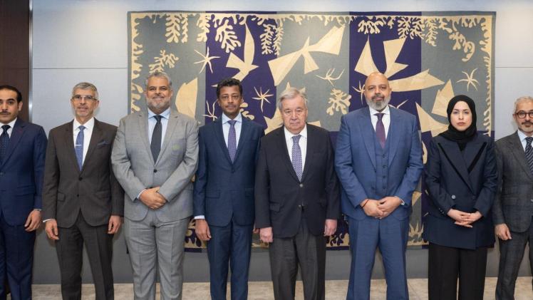 صورة جماعية للمشاركين بالاجتماع