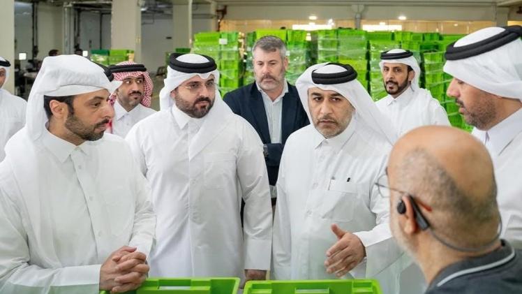 جانب من زيارة سعادة وزير البيئة التفقدية