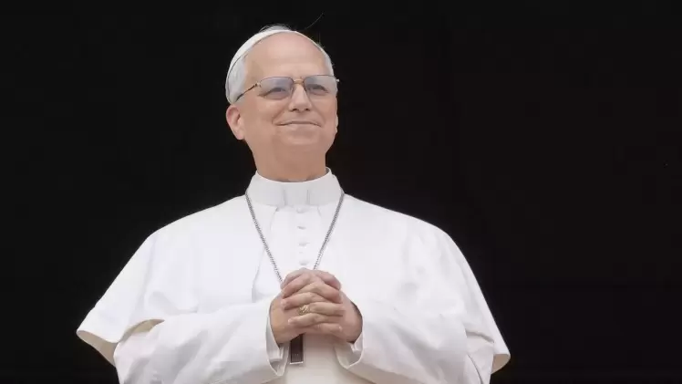 بابا الفاتيكان ليو الرابع عشر