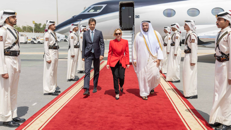 جانب من وصول رئيسة الوزراء الإيطالية