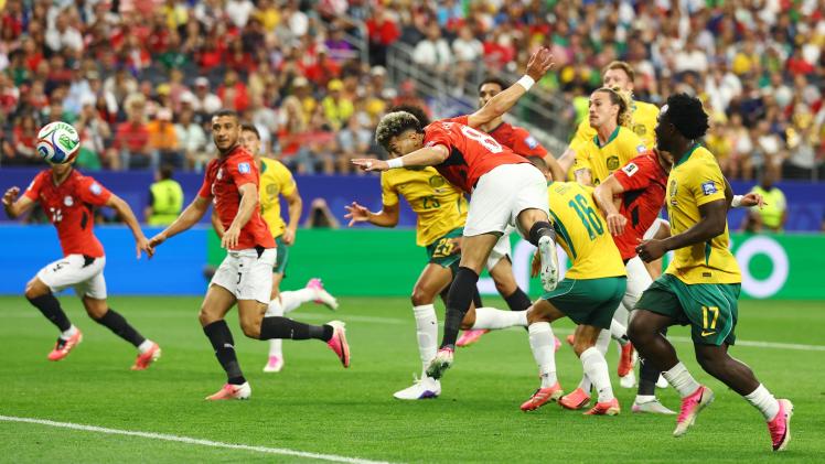 لقطة لهدف إمام عاشور في مرمى المنتخب الأسترالي