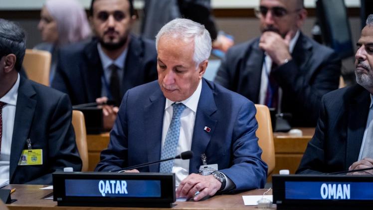 سعادة السيد سلطان بن سعد المريخي وزير الدولة للشؤون الخارجية