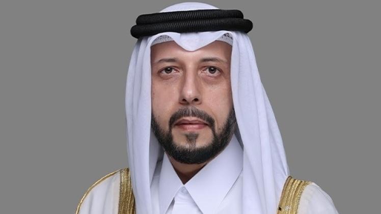 سعادة السيد منصور بن إبراهيم آل محمود وزير الصحة العامة