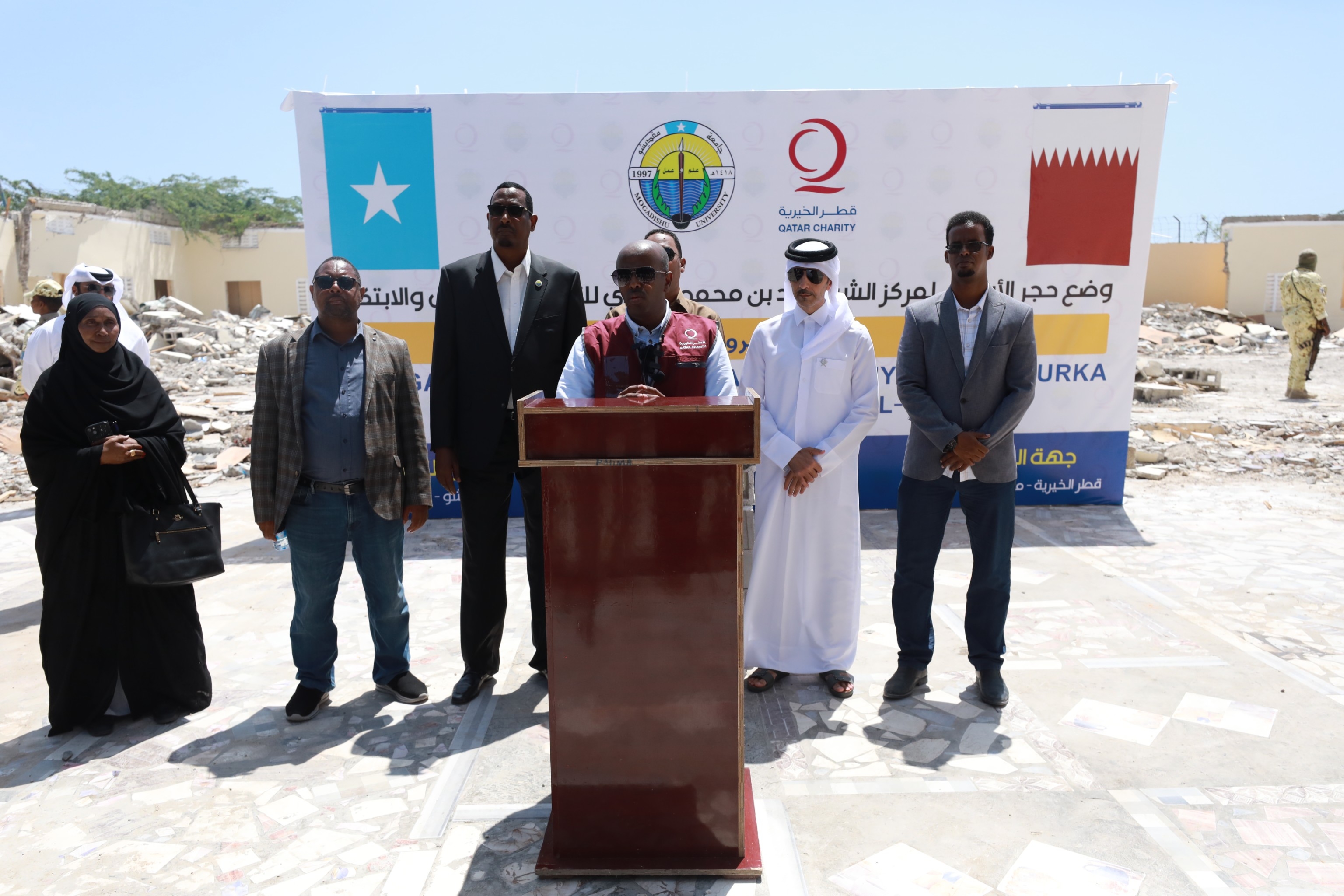 G6hqJkCXYAA00SZ.jfif