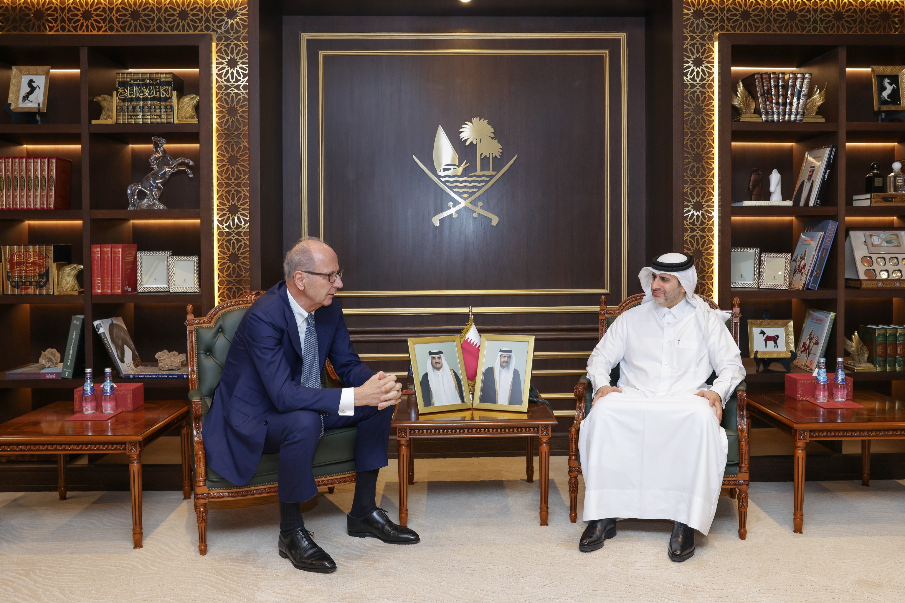 G6_02FfXQAAV1Rs.jfif