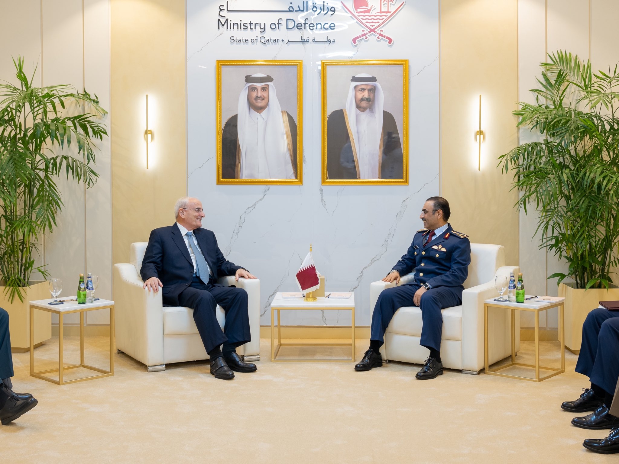 G_IWL_0XMAA7rj6.jfif