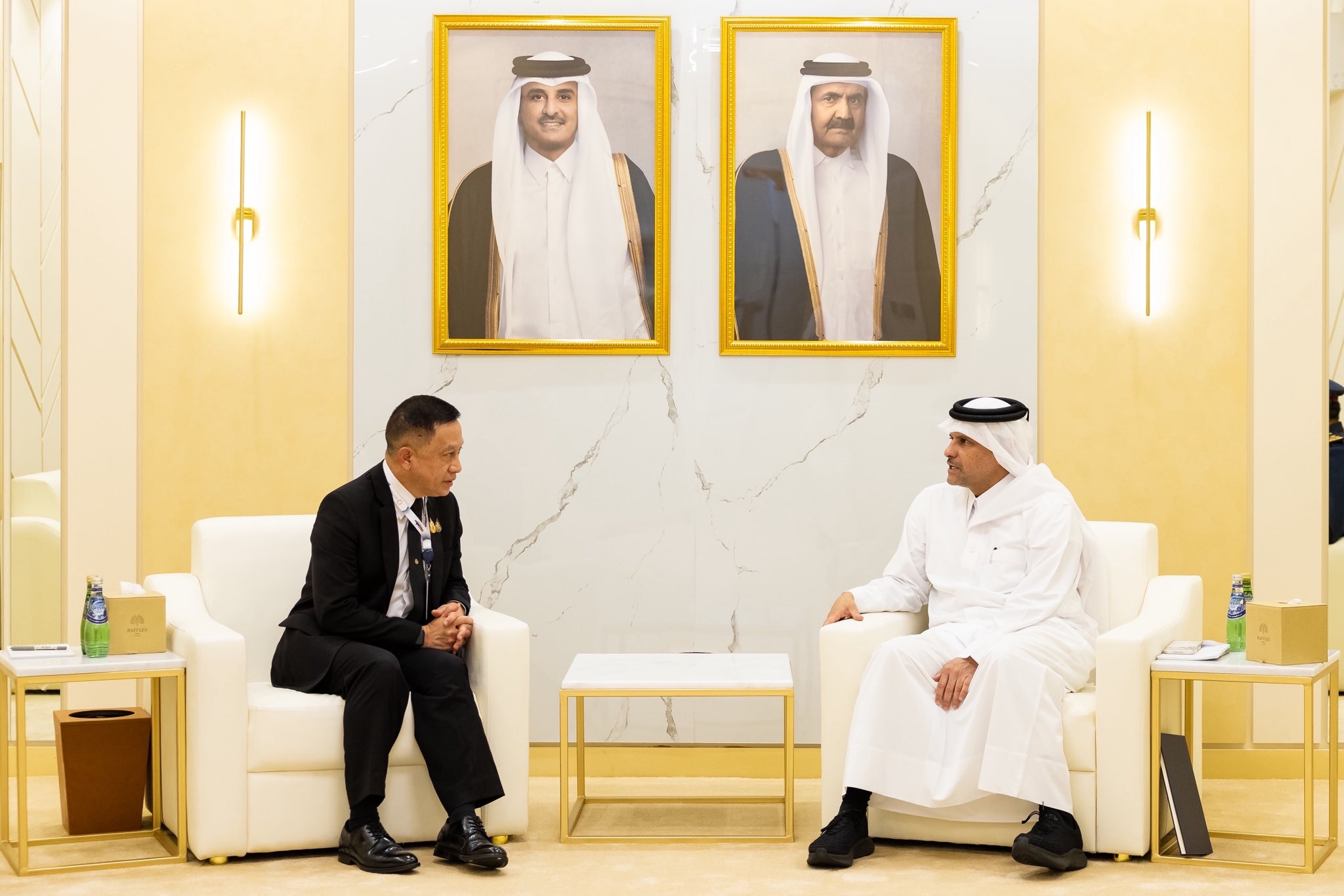 G_Hy918WkAg3IcS.jfif