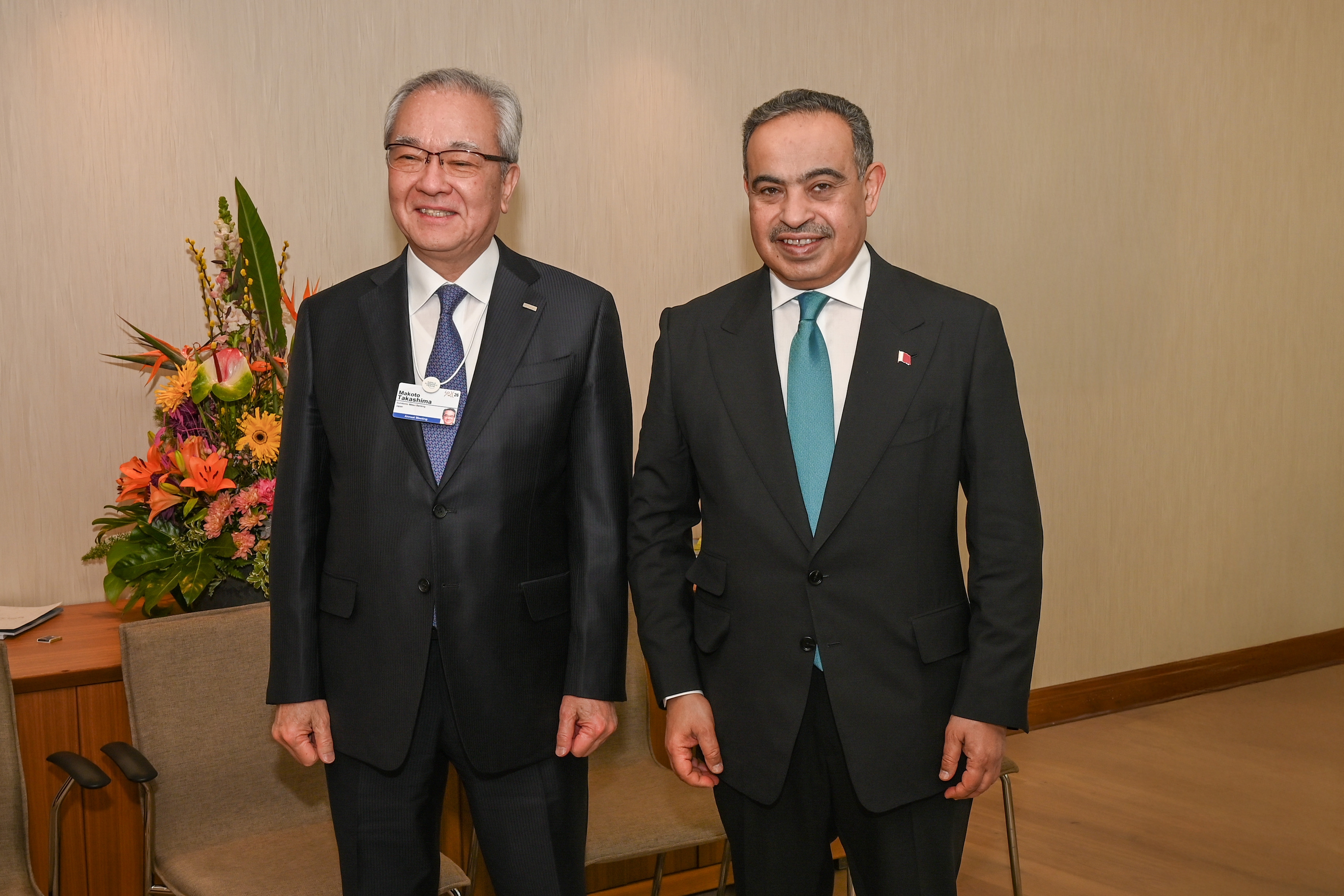 G_HNeZEXYAAv_CJ.jfif