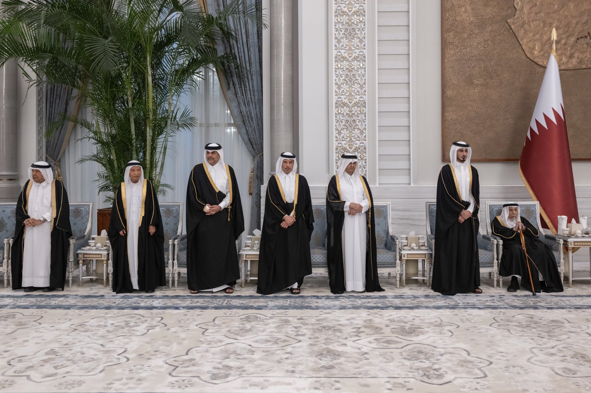 HBxsq8IXEAIOvfk.jfif