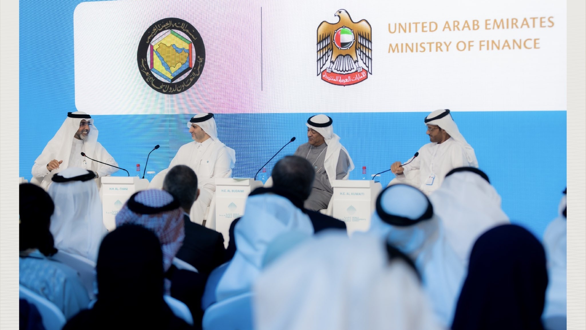 HAOqosAXgAAkj0f Cropped