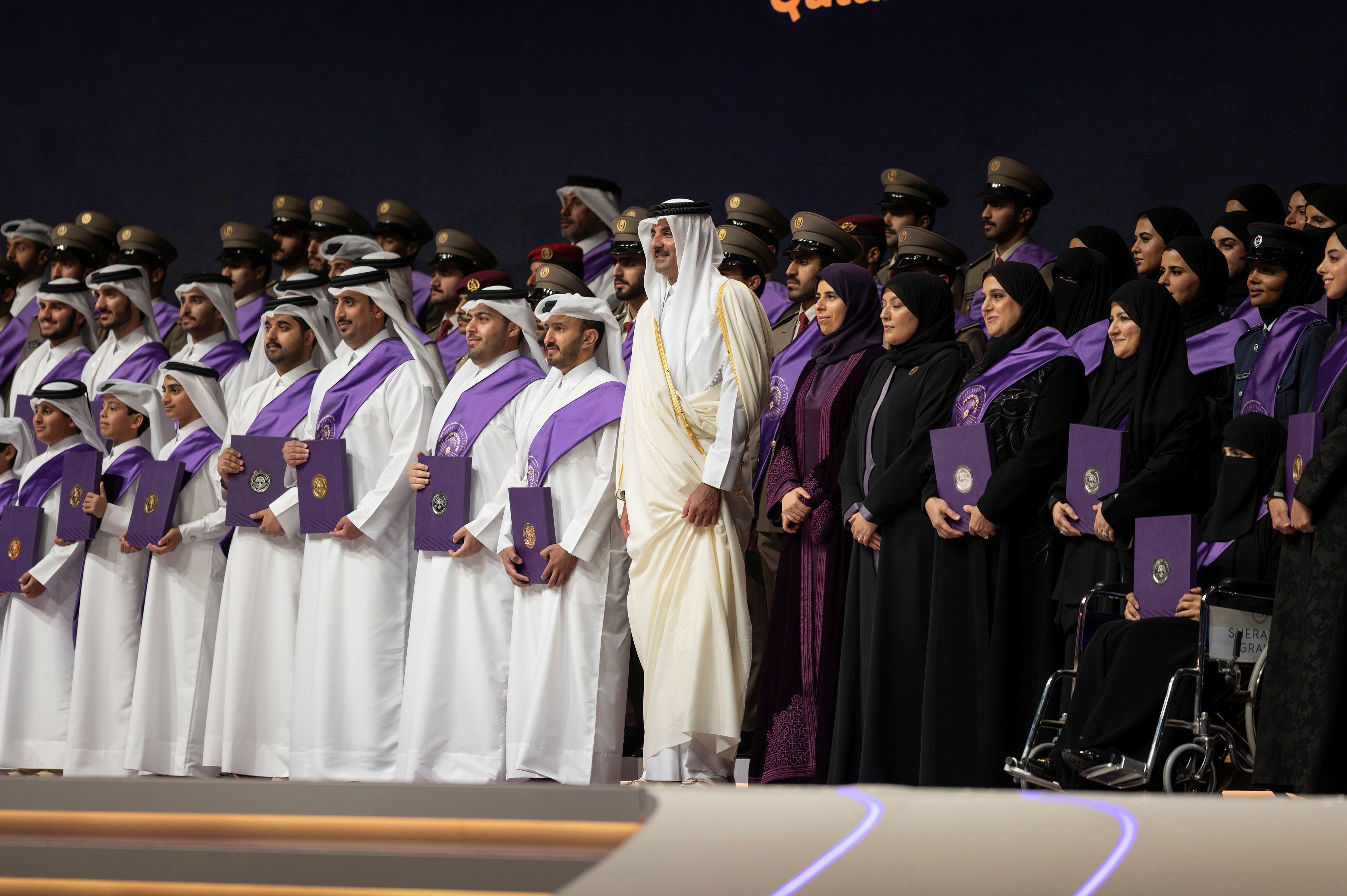 HBMqGWRXgAAZier.jfif