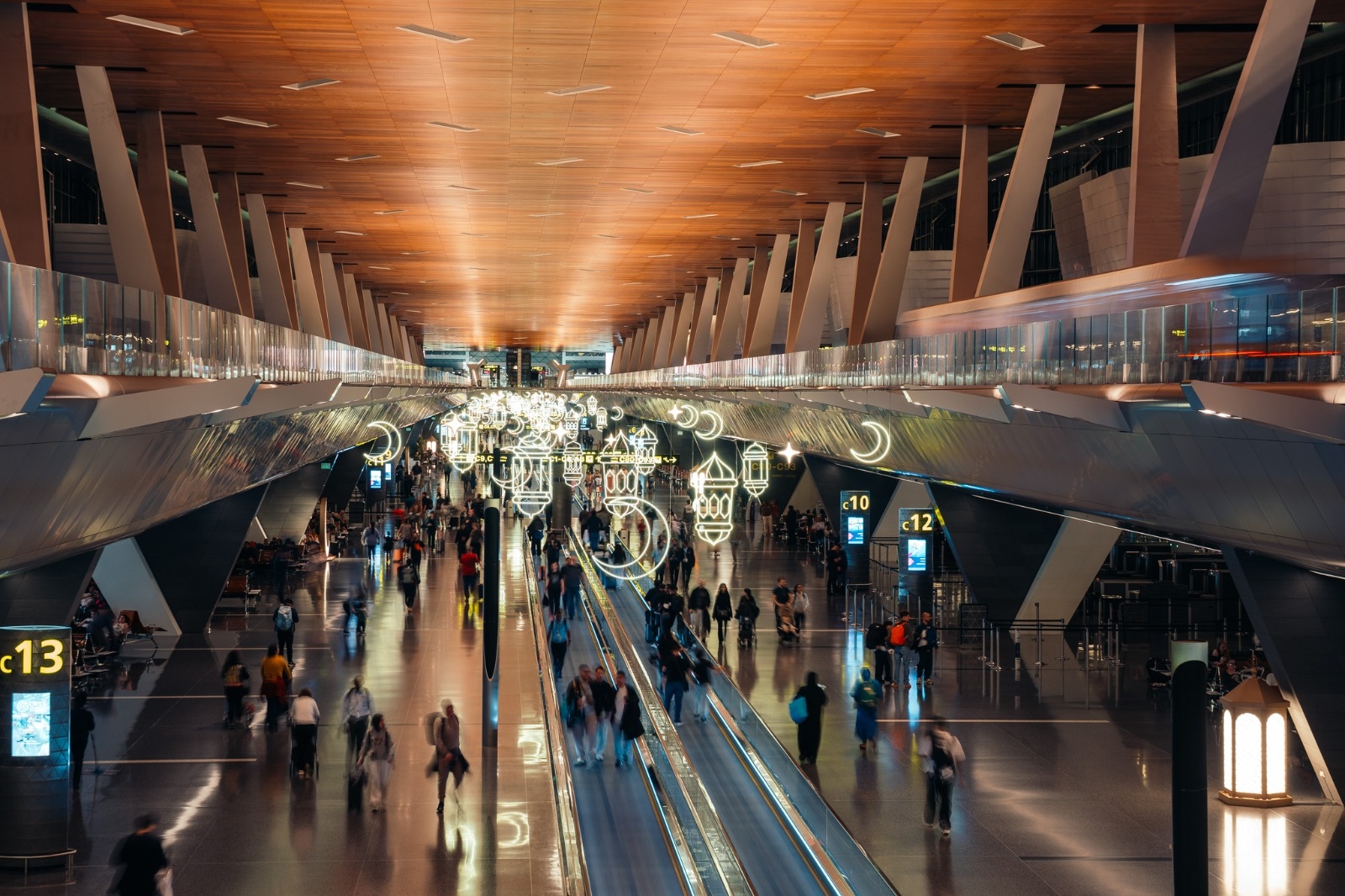 HBrsBXbWgAAH_yg.jfif