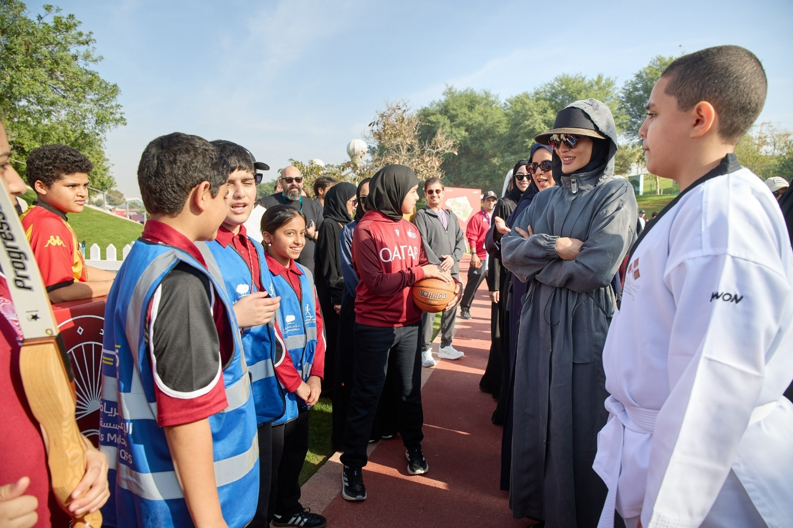 HAzuueuXwAANISg.jfif