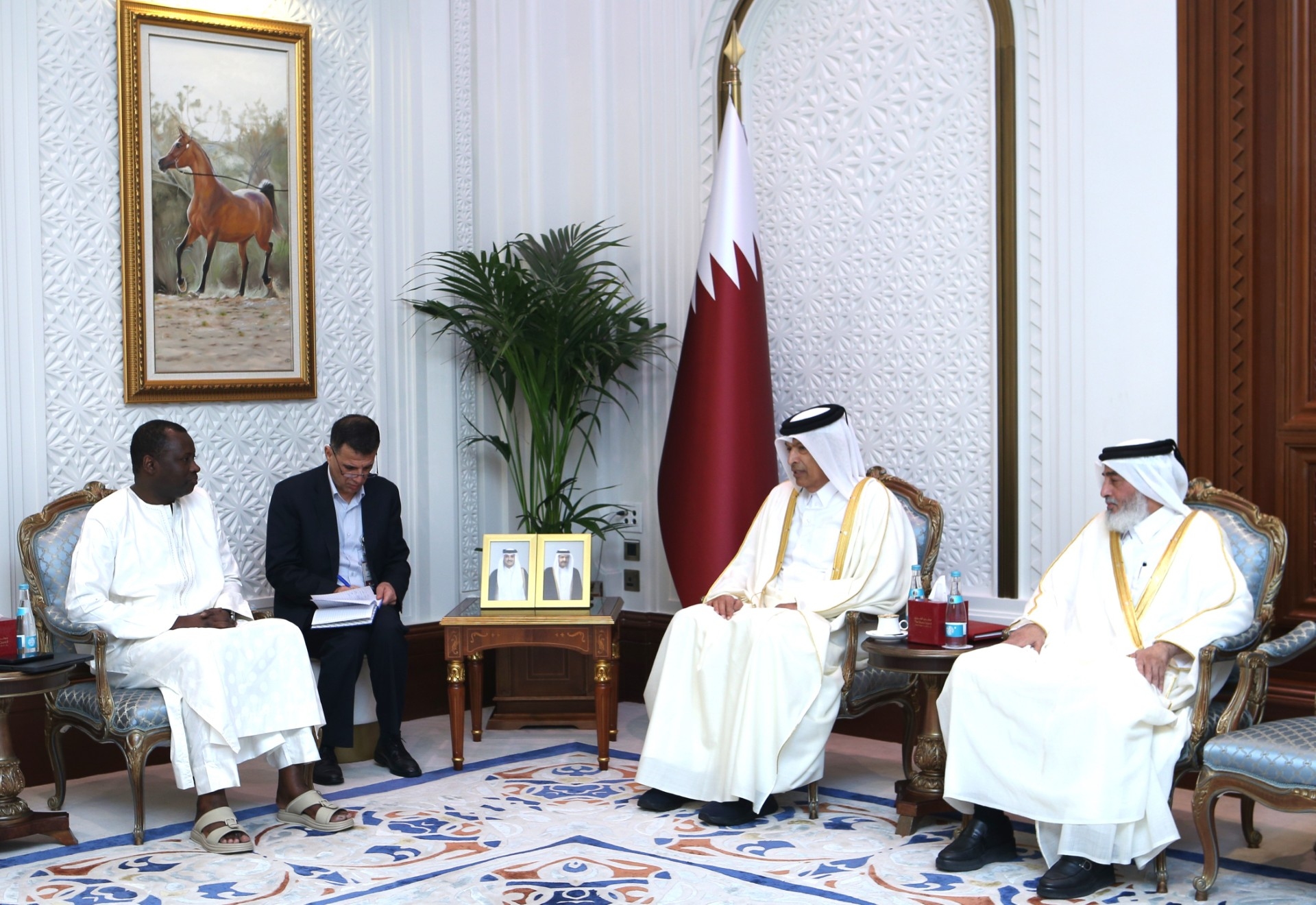 HFs4E2vWoAEi_NN.jfif