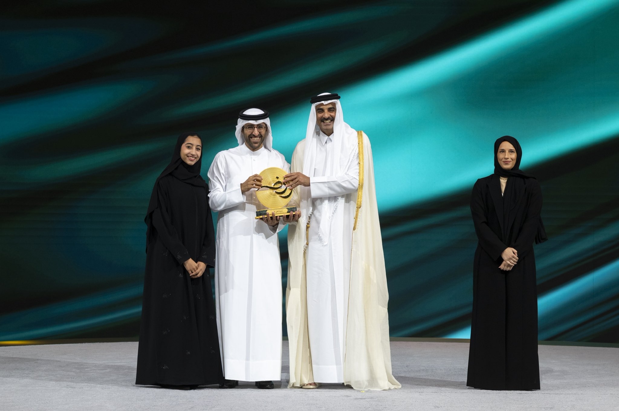 HFJOWJta4AAK5Le.jfif